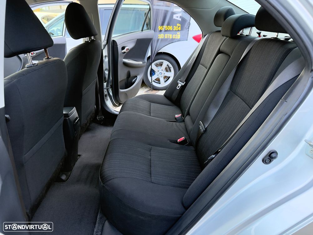 Toyota Corolla 1.4 D-4D - 43