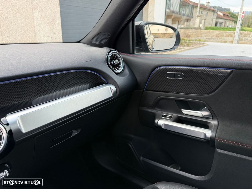 Mercedes-Benz GLB 180 d AMG Line - 24