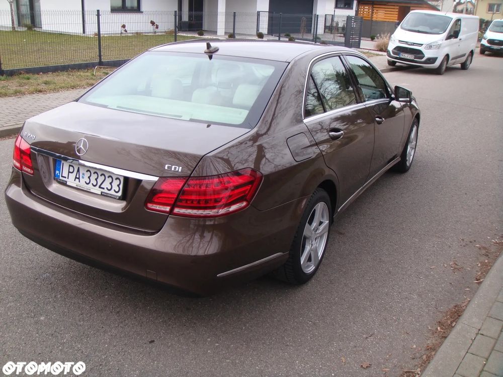 Mercedes-Benz Klasa E 220 BlueTEC 7G-TRONIC Elegance - 4
