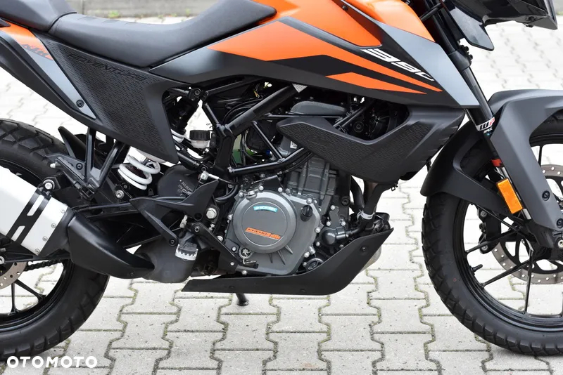 KTM Adventure - 9