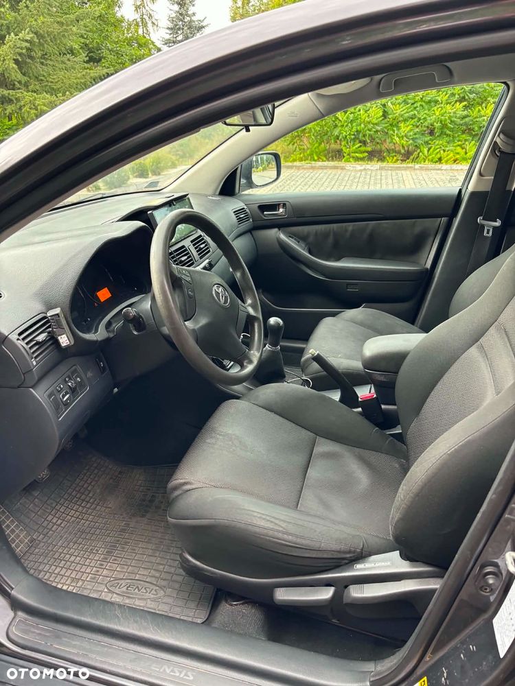 Toyota Avensis 1.8 VVT-i Terra - 9