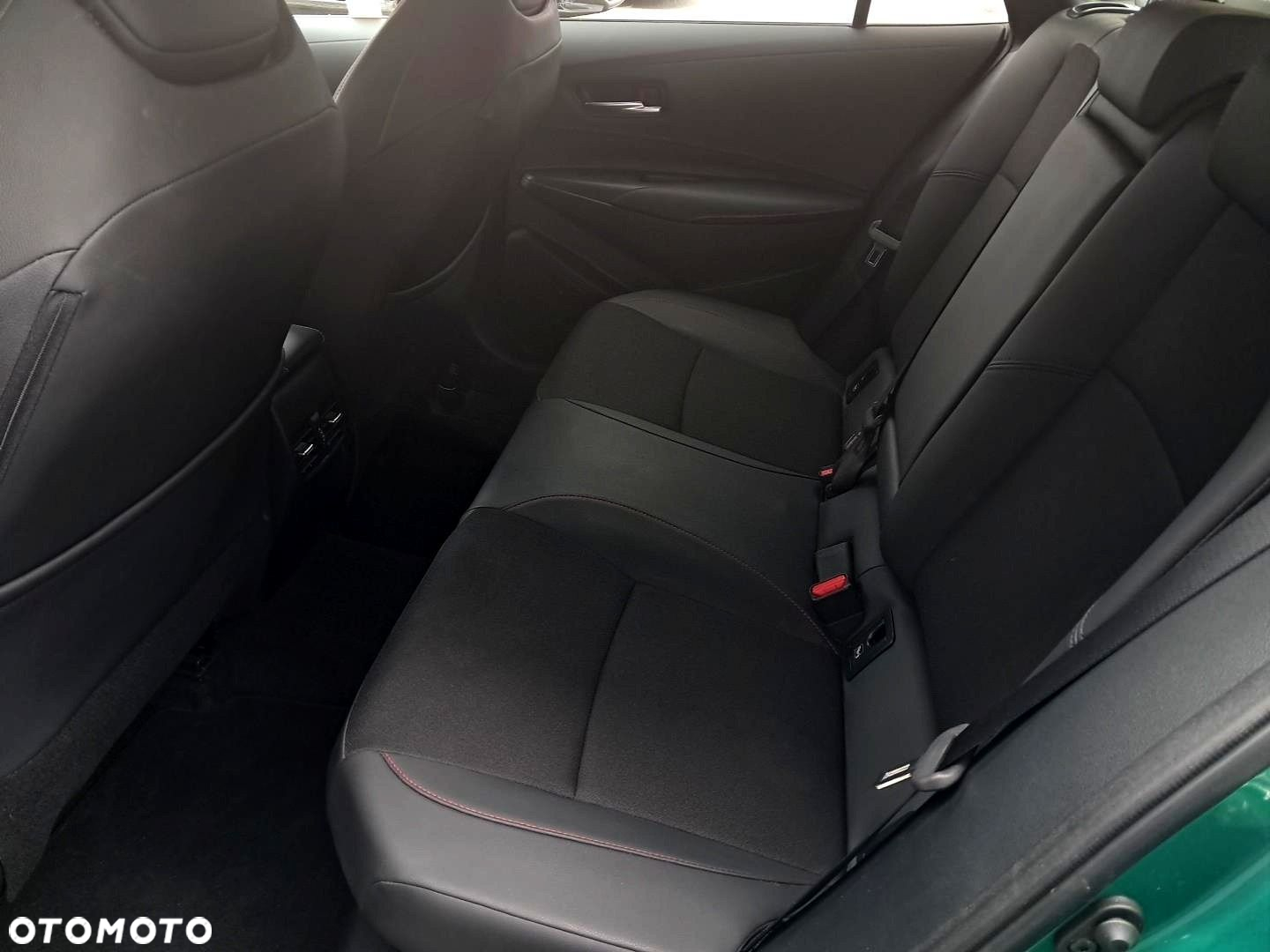 Toyota Corolla - 14