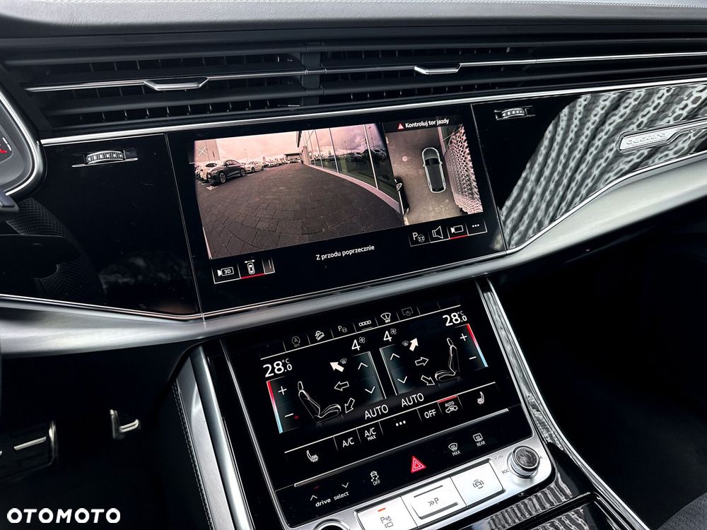 Audi Q8 - 34