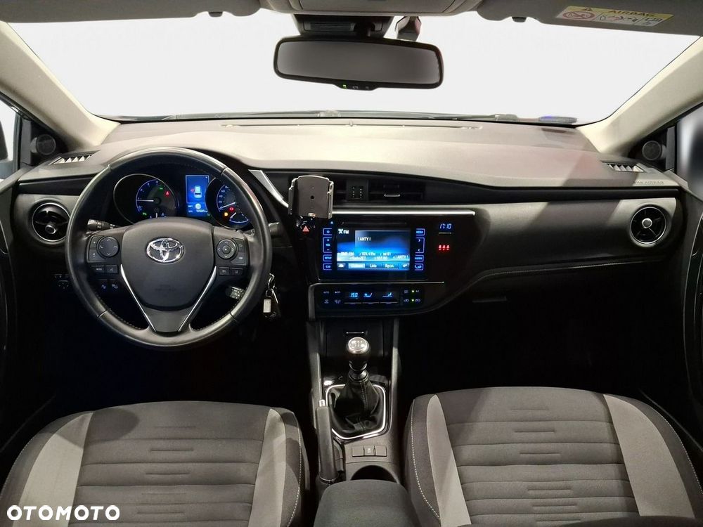 Toyota Auris - 17