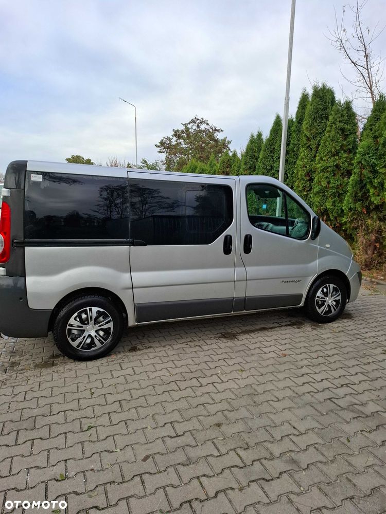 Renault Trafic 2009 photo 3