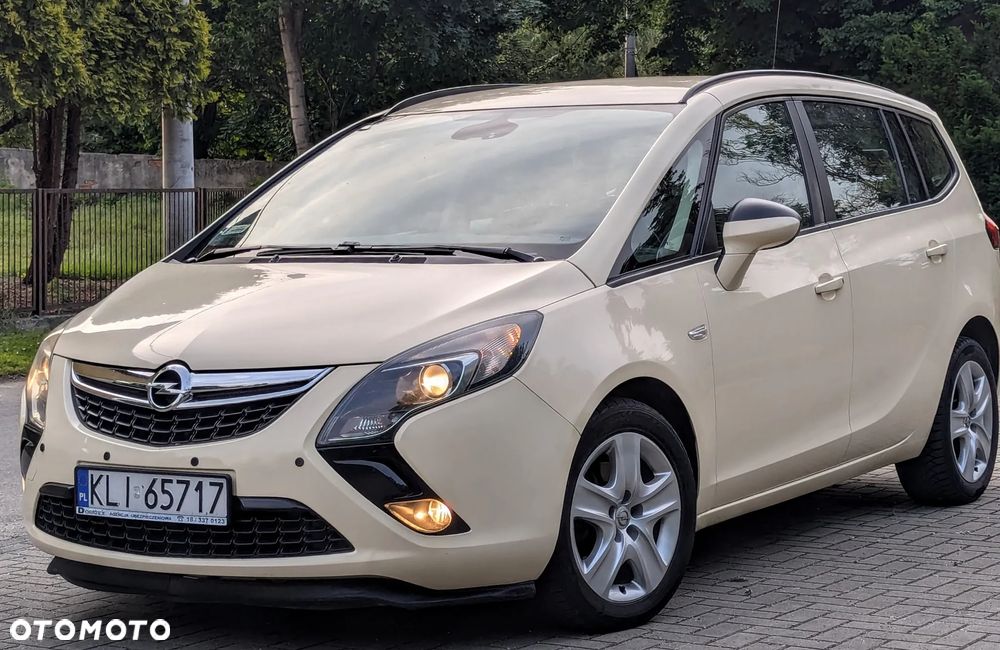 Opel Zafira - 11