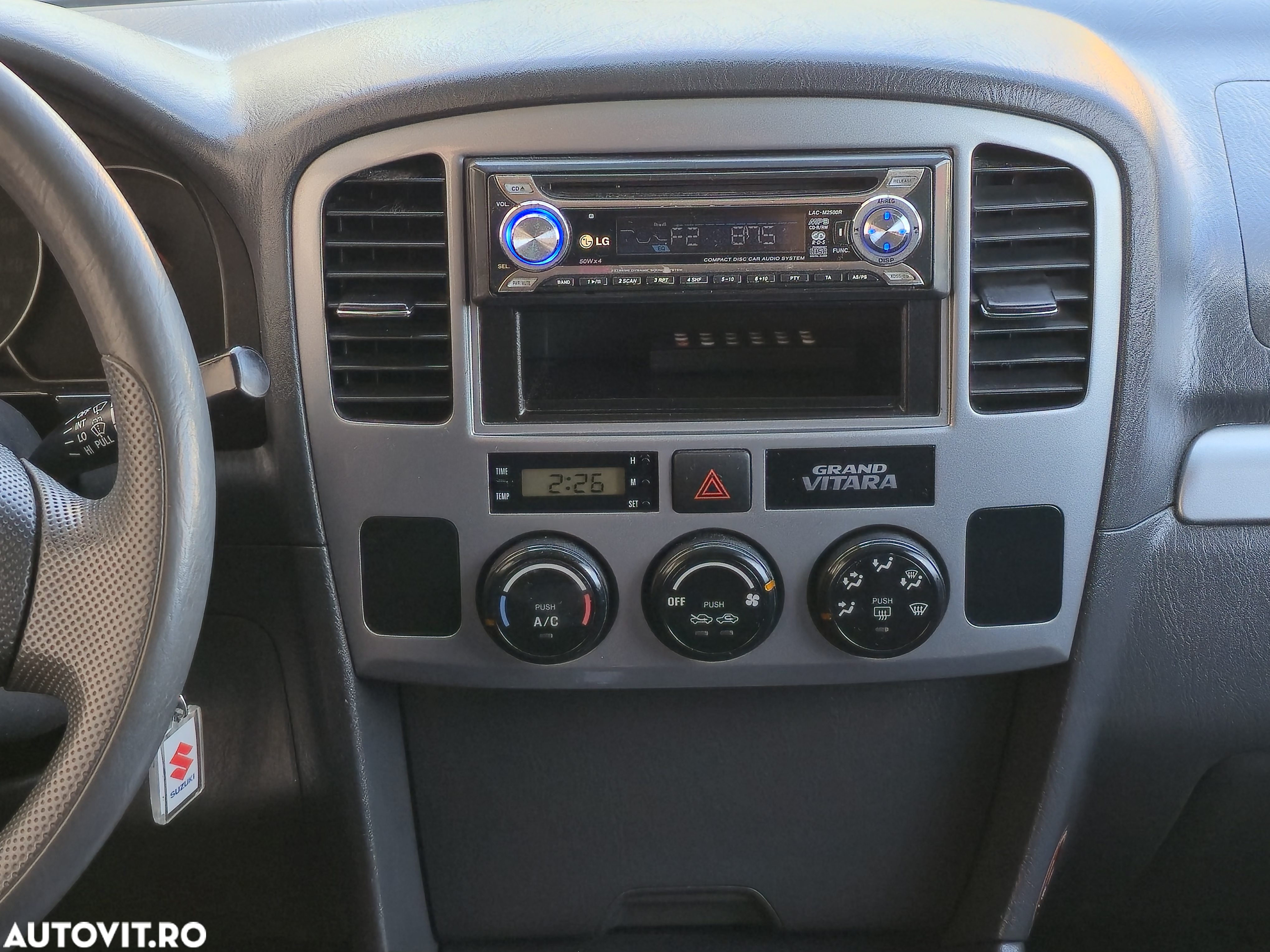 Suzuki Grand Vitara 2.0 TD - 12