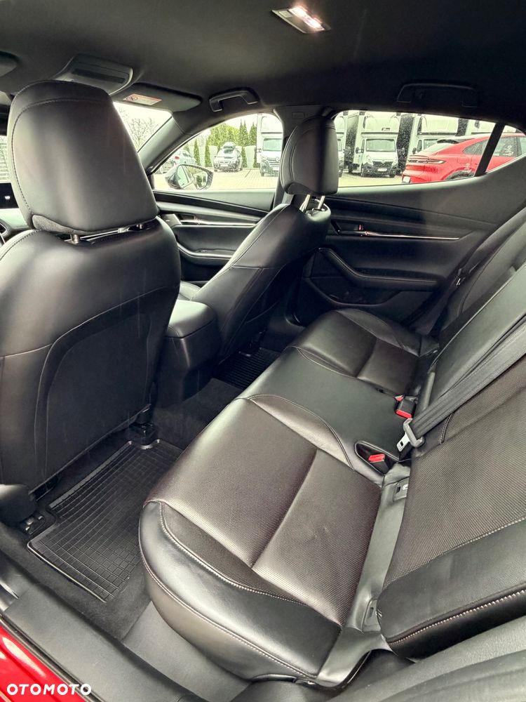 Mazda 3 SKYACTIV-G 2.0 M-Hybrid - 11
