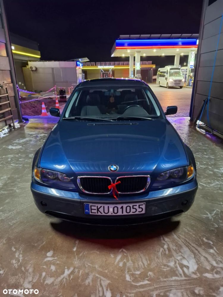 BMW Seria 3 318i - 1