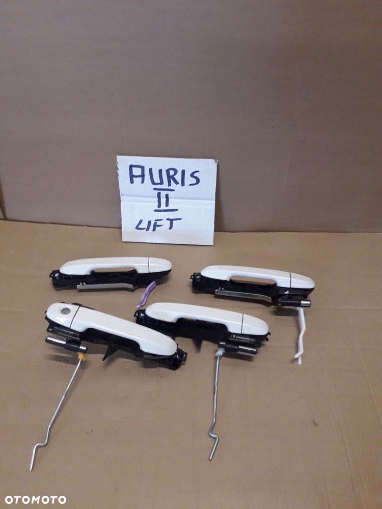 Toyota Auris II klamka drzwi lewa prawa tył tylna - 1