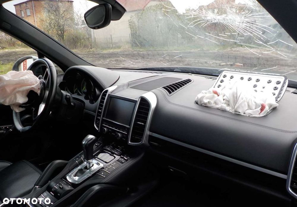 Porsche Cayenne - 19