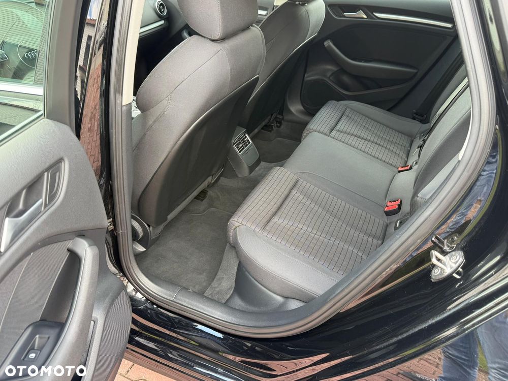 Audi A3 Sportback 1.4 TFSI cylinder on demand ultra S line Sportpaket - 19