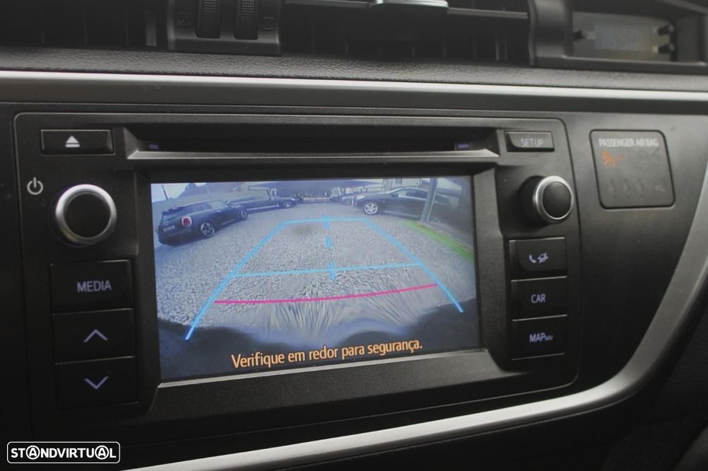 Toyota Auris 1.4 D-4D Exclusive - 15