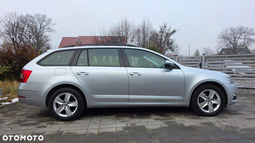 Skoda Octavia 1.5 TSI ACT Ambition - 10