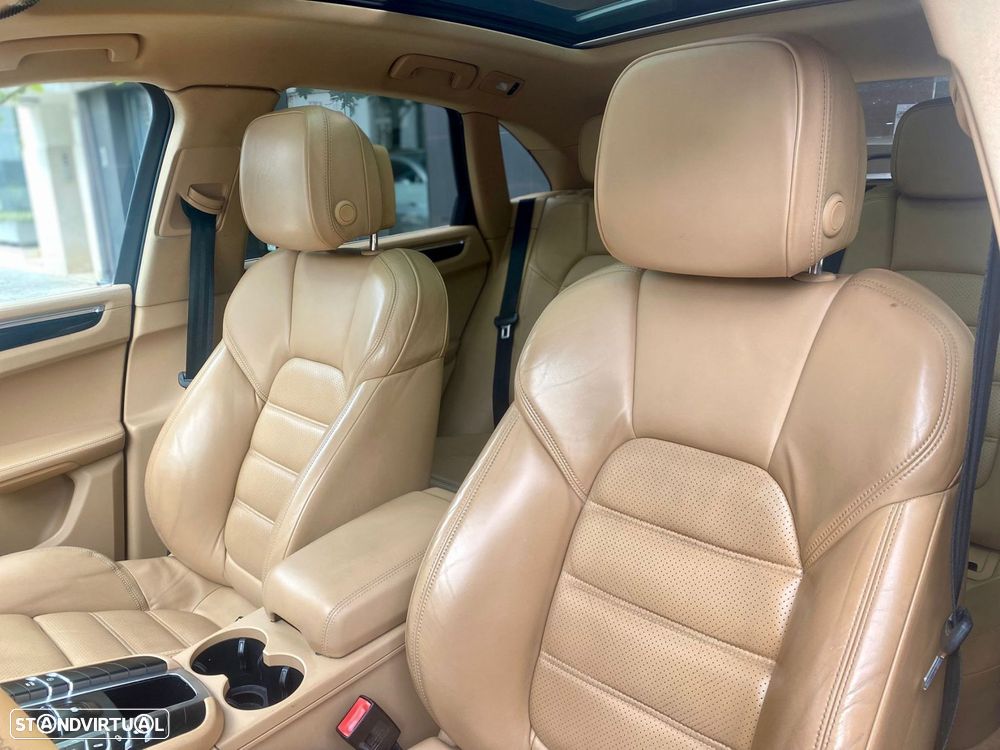 Porsche Macan S - 14