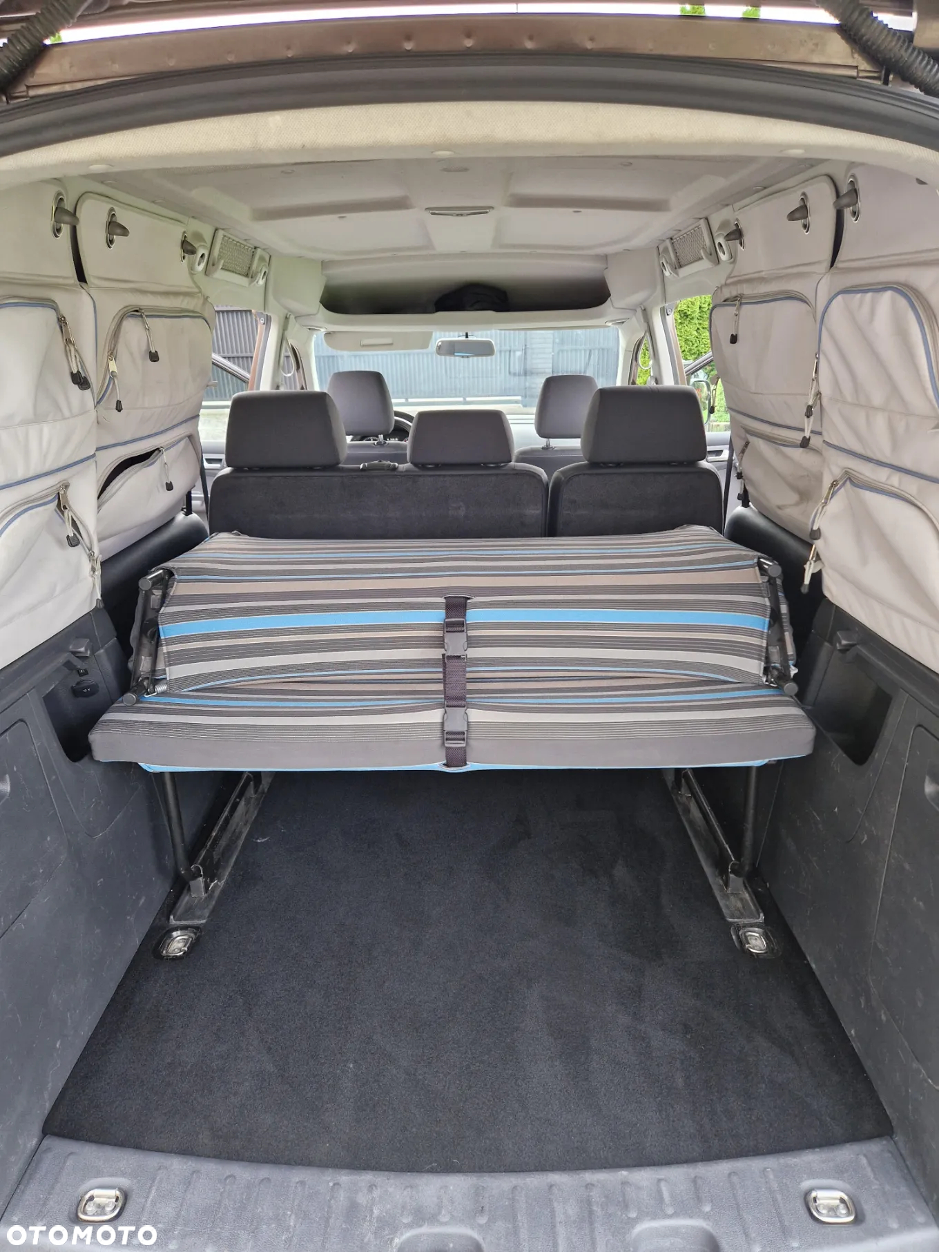 Volkswagen Caddy 2.0 TDI Comfortline DSG - 24