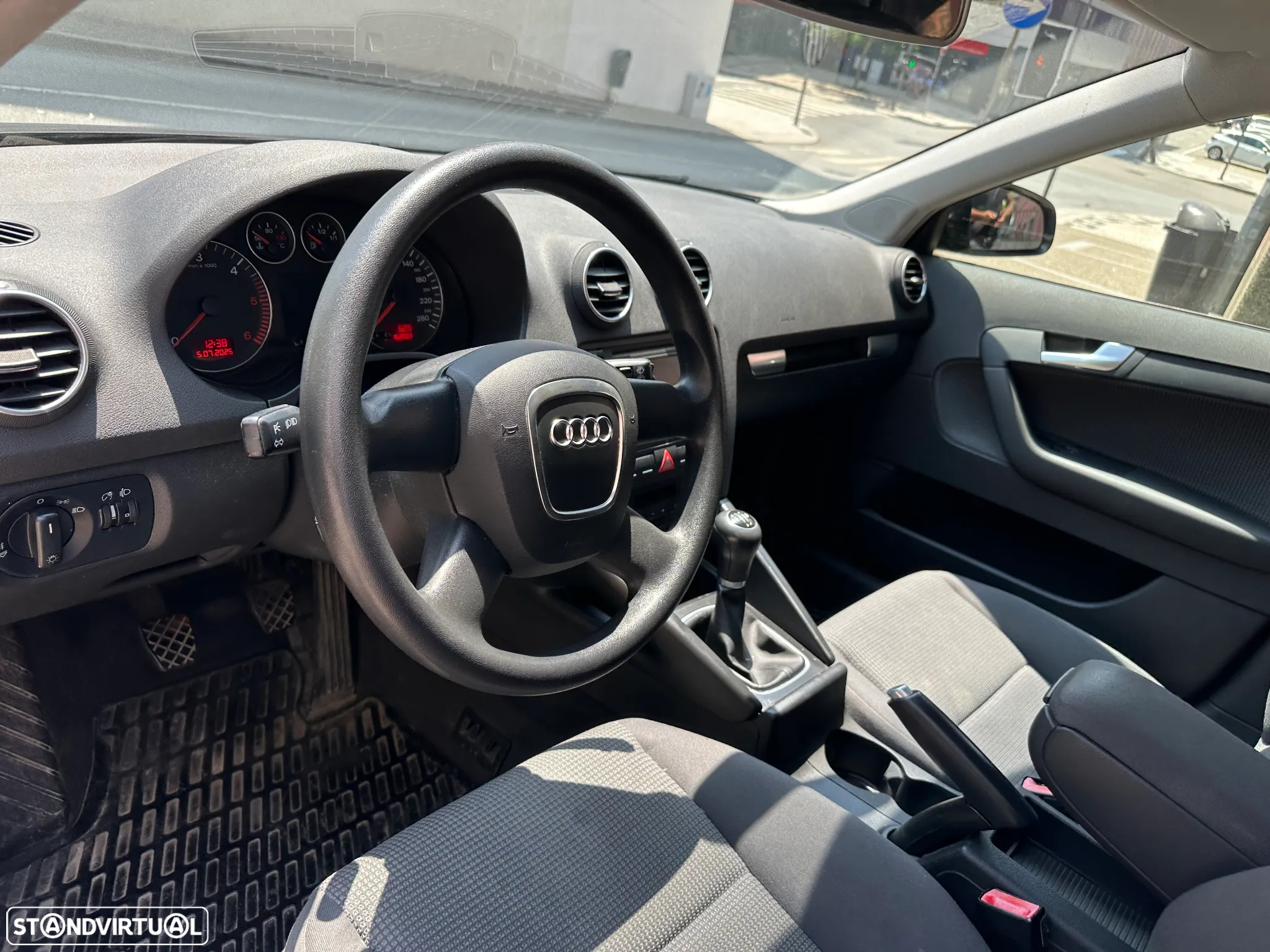 Audi A3 Sportback 1.9 TDi Advance - 14