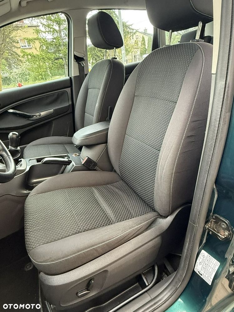 Ford C-MAX - 14