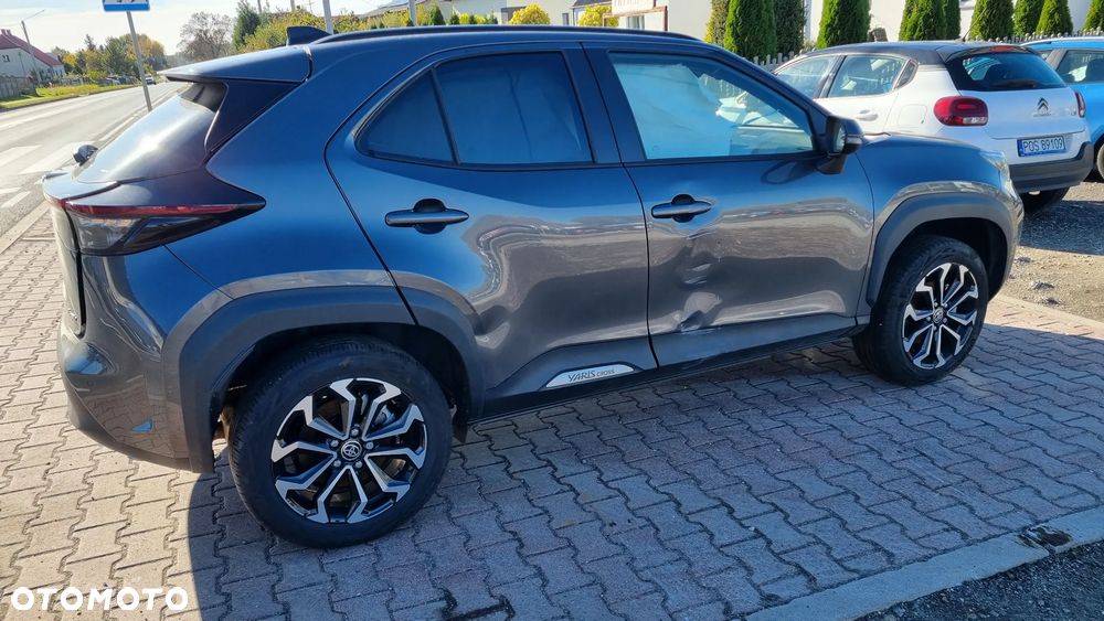 Toyota Yaris Cross 130 1.5 VVT-i AWD-i Style Plus - 11