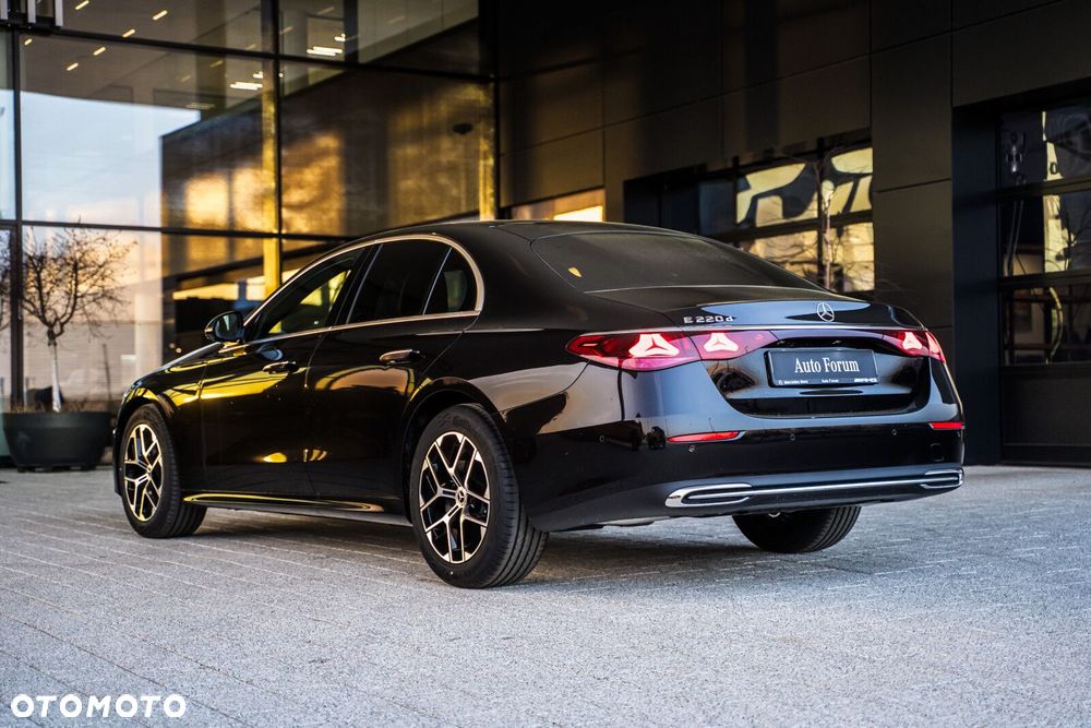 Mercedes-Benz Klasa E - 15