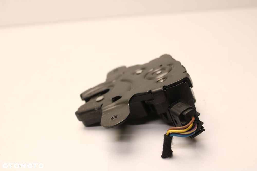 mini r55 07r- zamek klapy bagażnika prawy tył tylny 51242754459 - 3