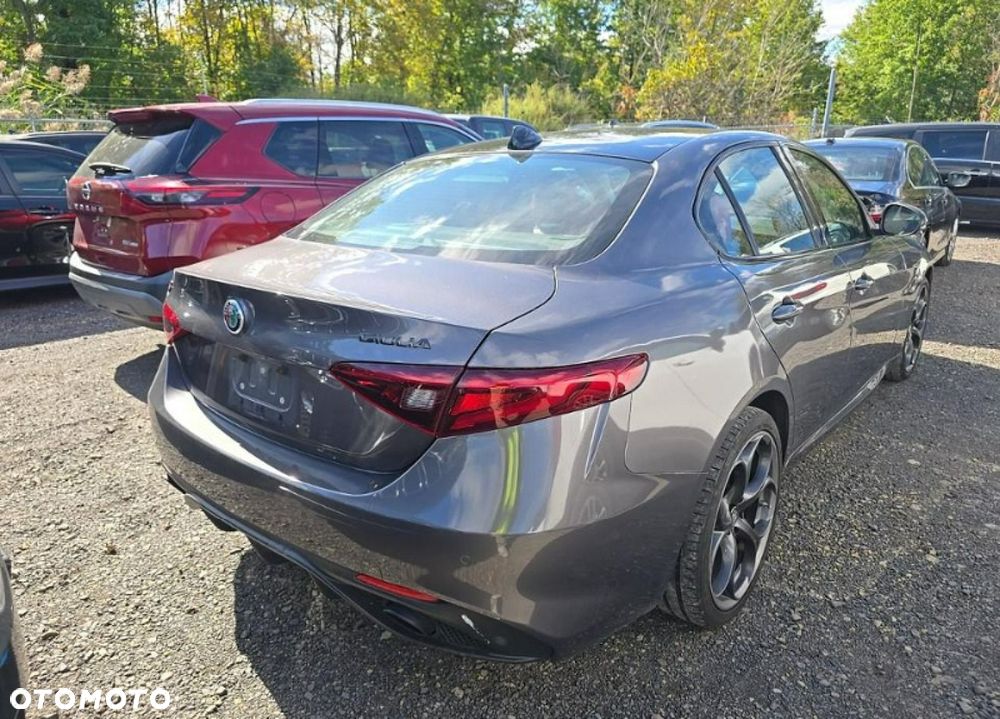 Alfa Romeo Giulia 2.0 Turbo TI Q4 - 3