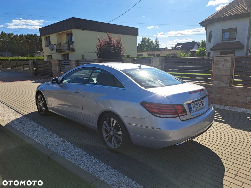 Mercedes-Benz Klasa E 200 7G-TRONIC - 2