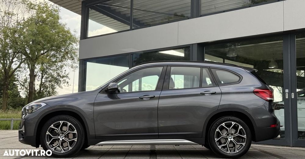 BMW X1 sDrive20i AT xLine - 4