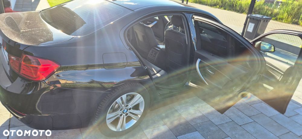 BMW Seria 3 320i xDrive Modern Line - 8