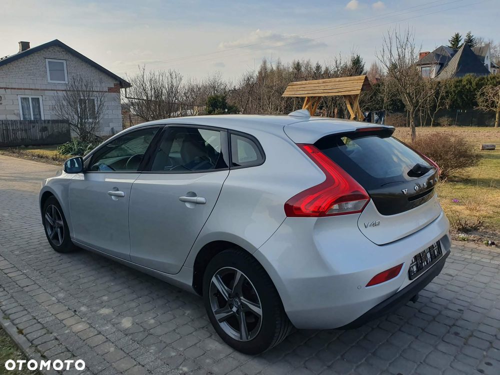 Volvo V40 D2 - 5