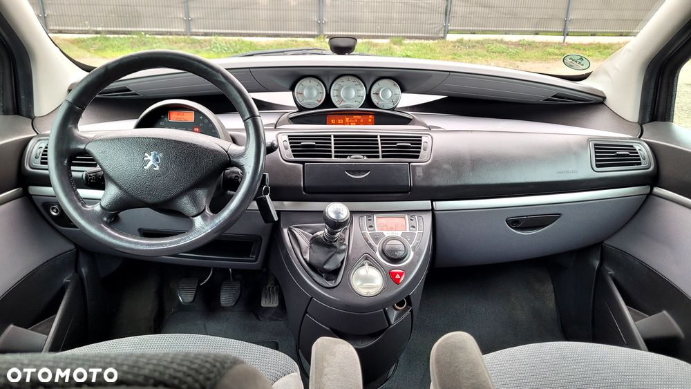 Peugeot 807 HDi 135 Family - 8