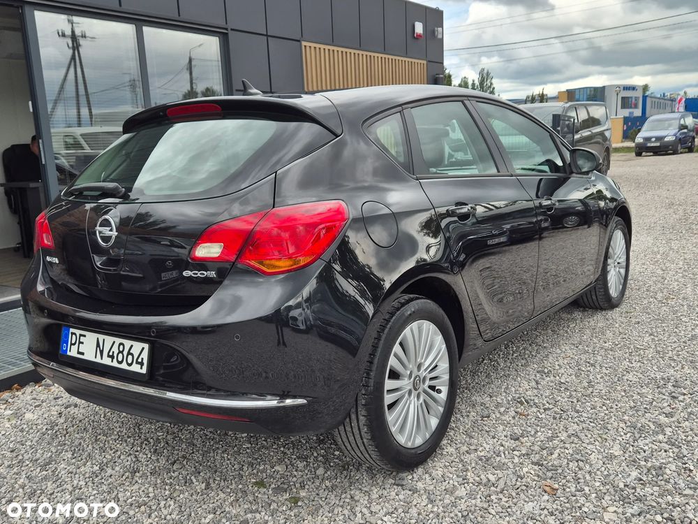 Opel Astra 1.6 CDTI Essentia - 10