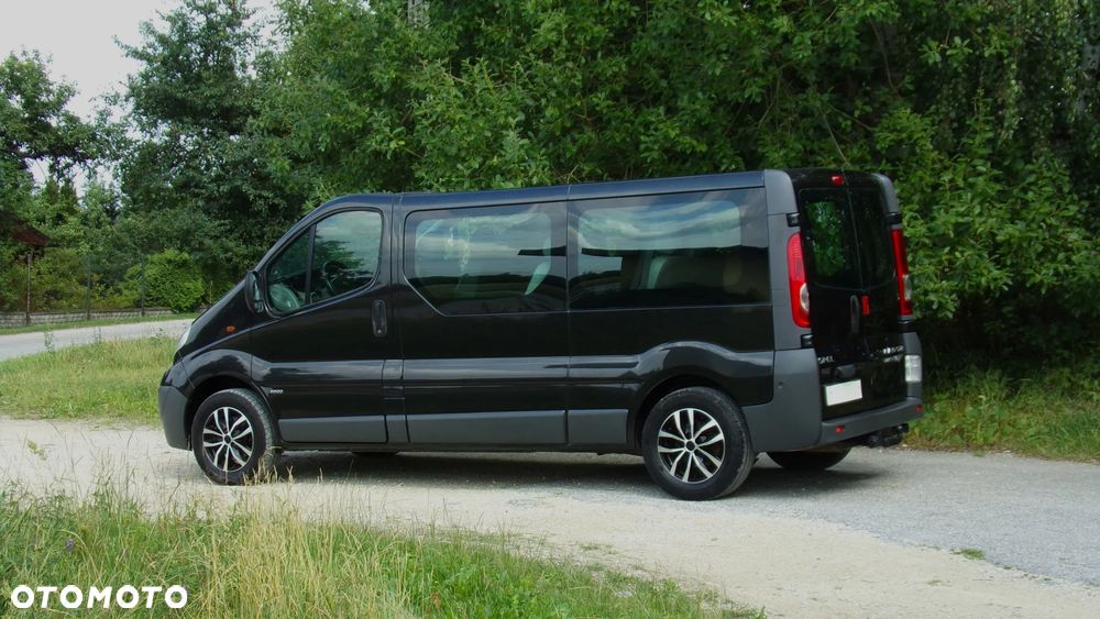 Opel Vivaro - 11