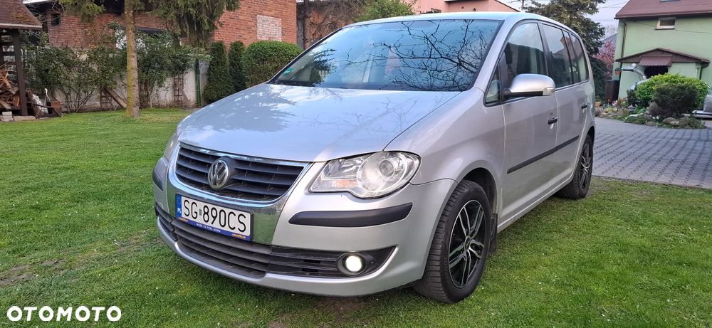 Volkswagen Touran 1.9 TDI DPF Conceptline - 9