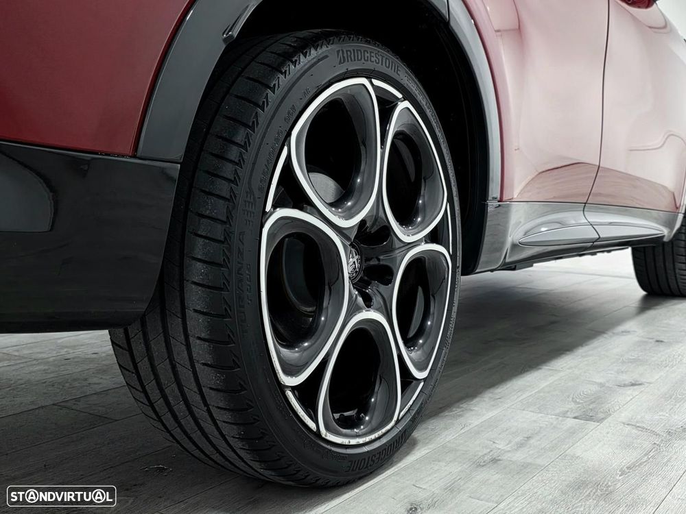 Alfa Romeo Tonale 1.5 Hybrid Edizione Speciale - 16