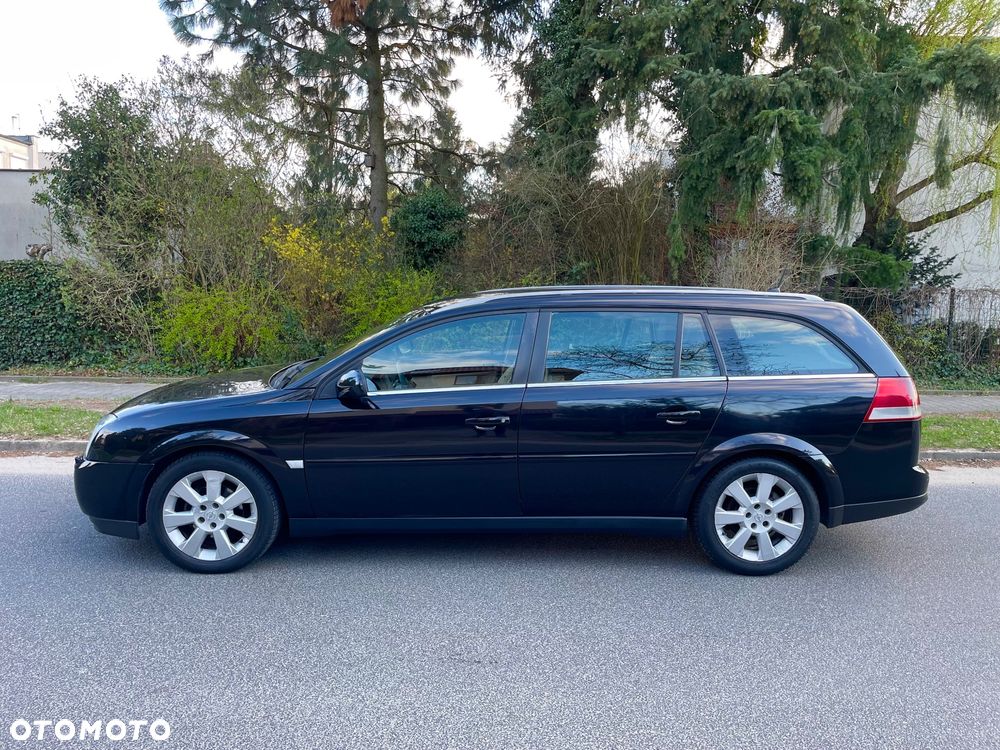 Opel Vectra 1.9 CDTI Automatik Cosmo - 2