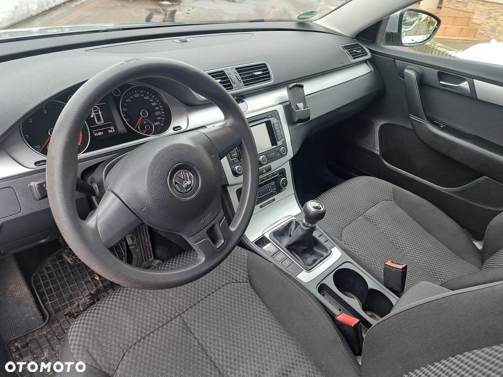 Volkswagen Passat Variant 2.0 TDI BlueMotion Technology Trendline - 15