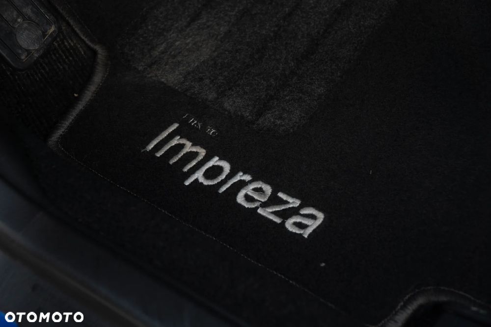 Subaru Impreza - 12