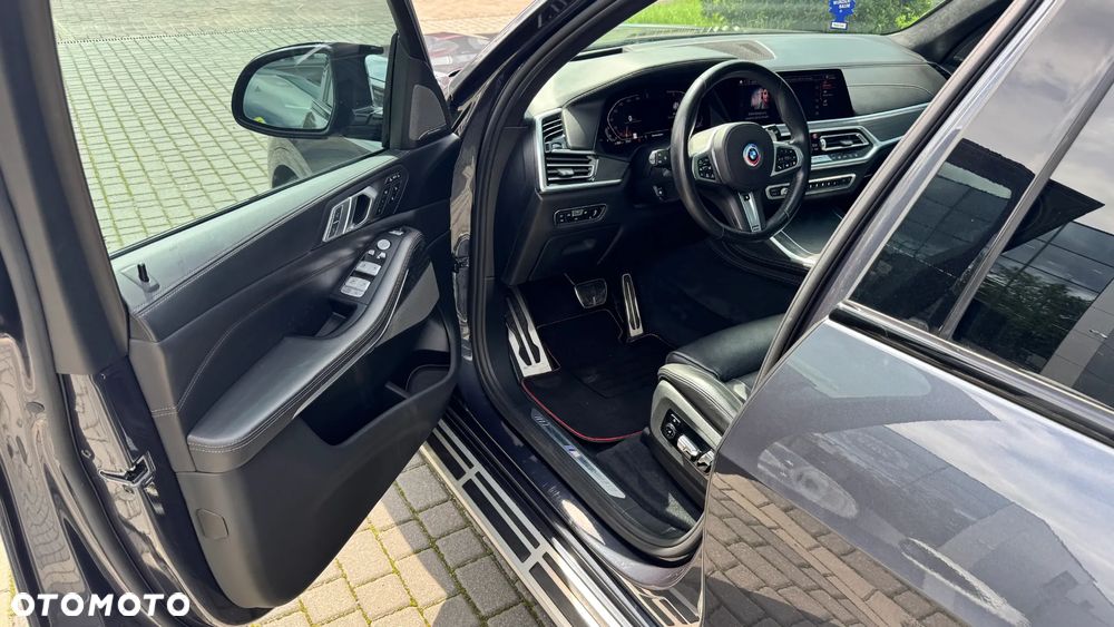 BMW X7 M50i sport - 11