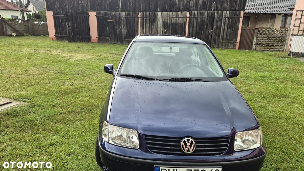 Volkswagen Polo 1.4 16V Comfortline - 1
