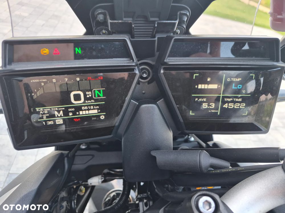 Yamaha MT - 8