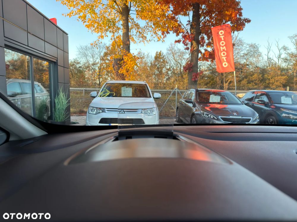Renault Espace 1.6 dCi Energy Initiale Paris EDC - 25