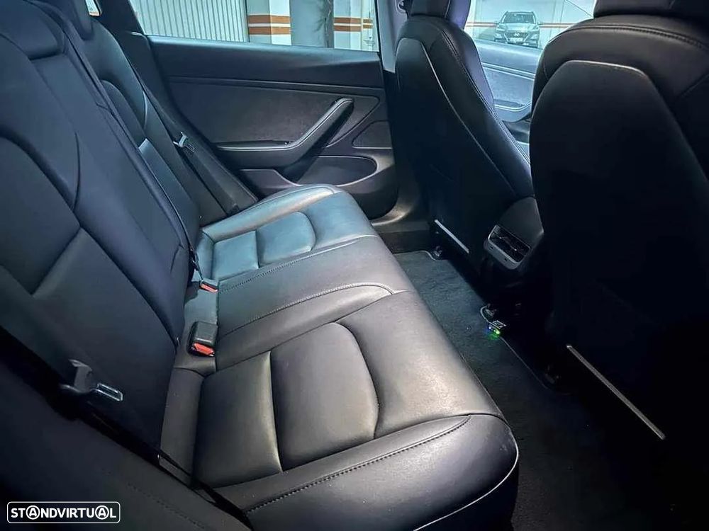 Tesla Model 3 Long-Range Dual Motor AWD - 11