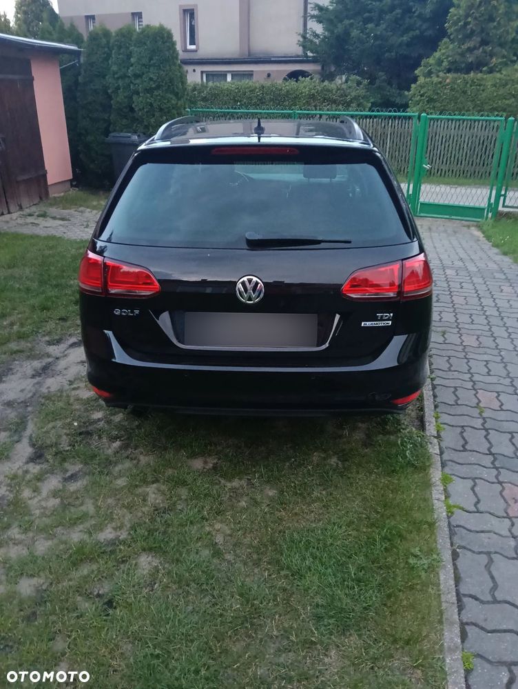 Volkswagen Golf - 6