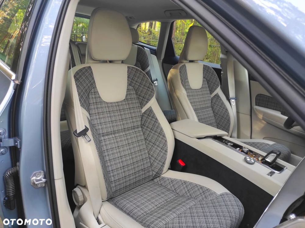 Volvo XC 60 B4 D AWD Momentum Pro - 12