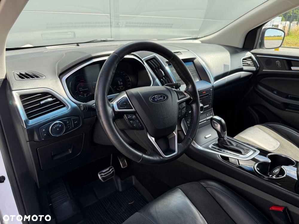 Ford Edge 2.0 TDCi Bi-Turbo 4x4 ST-LINE - 17