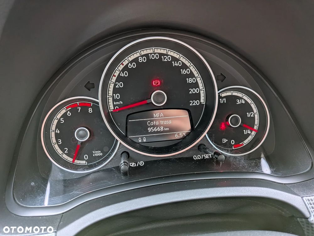 Volkswagen up! TSI join - 16