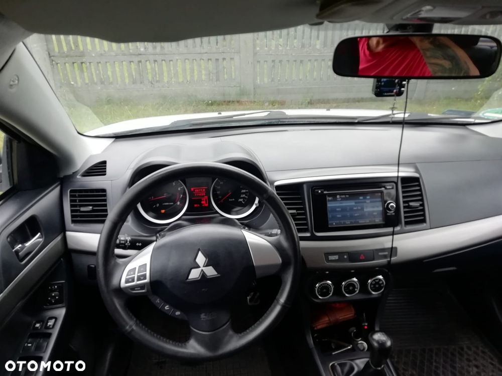 Mitsubishi Lancer 1.6 - 4