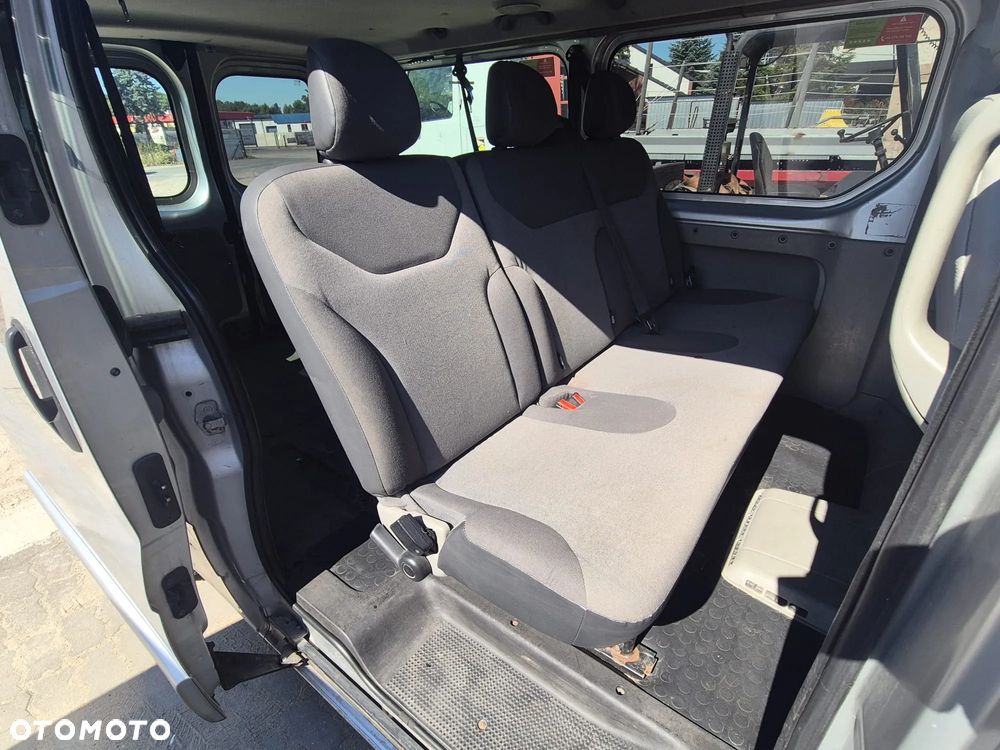 Opel Vivaro L2H1 2.9t Edition - 11