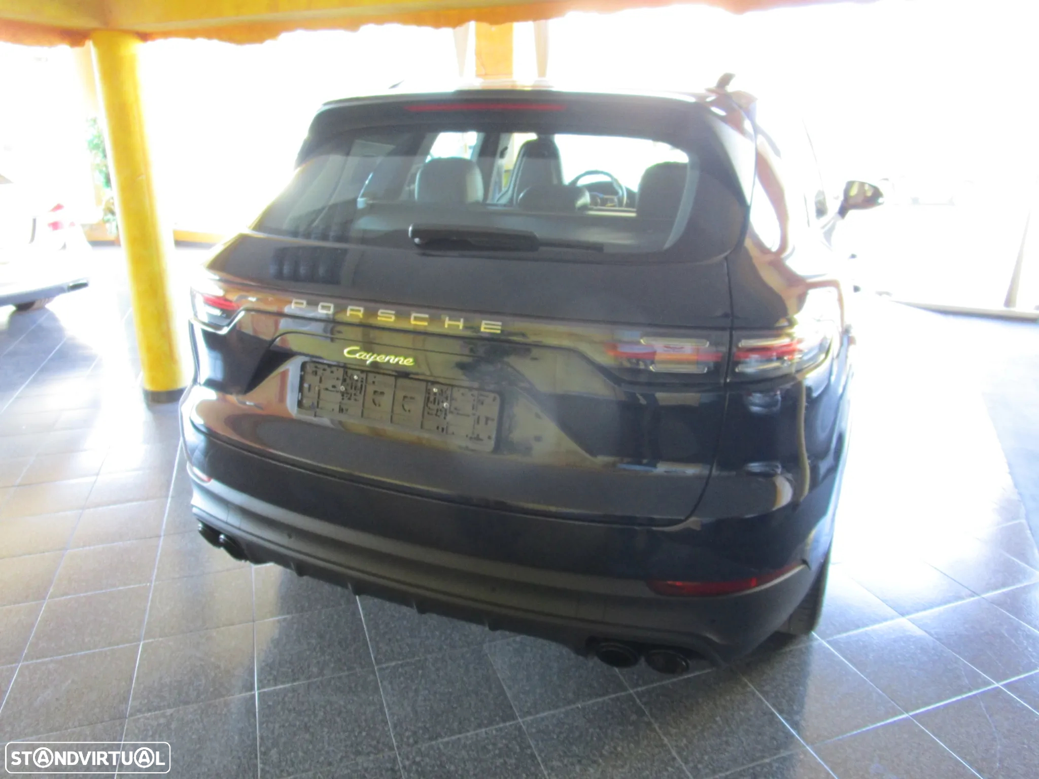 Porsche Cayenne E-Hybrid Platinum Edition - 11
